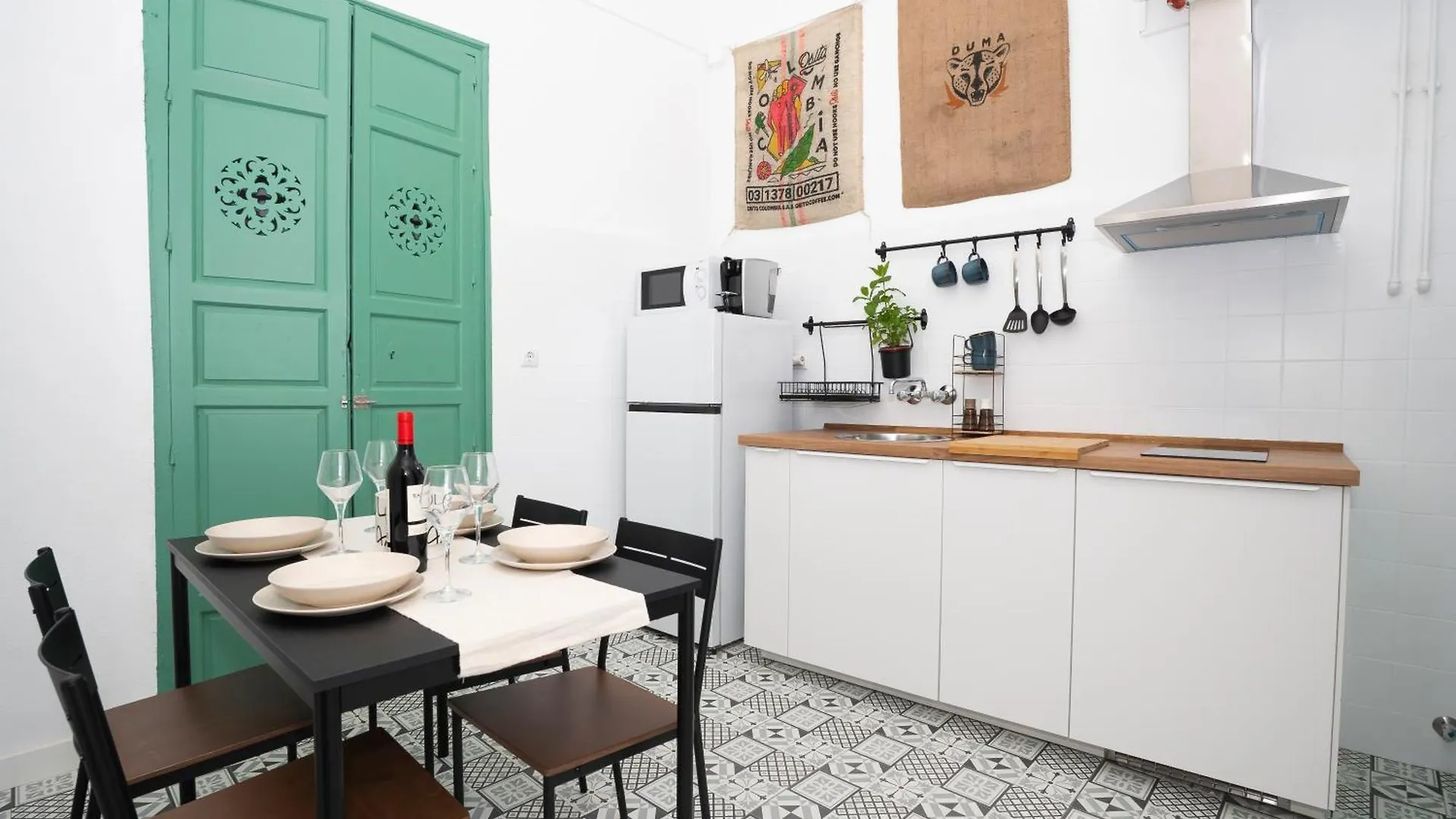 Apartment Petite California Dos De Mayo Seville