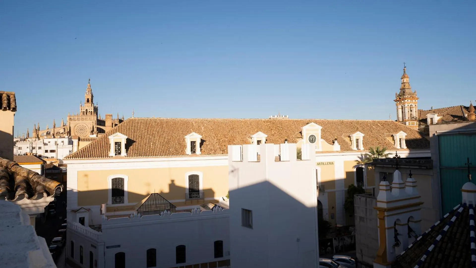 Petite California Dos De Mayo Seville 0*,  Spain
